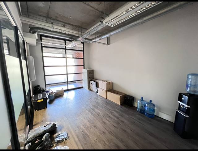 118M² OFFICE TO LET IN CENTURY CITY